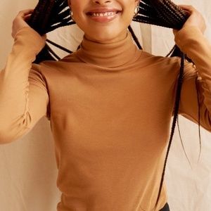 KOTN Fitted Turtleneck (Camel)